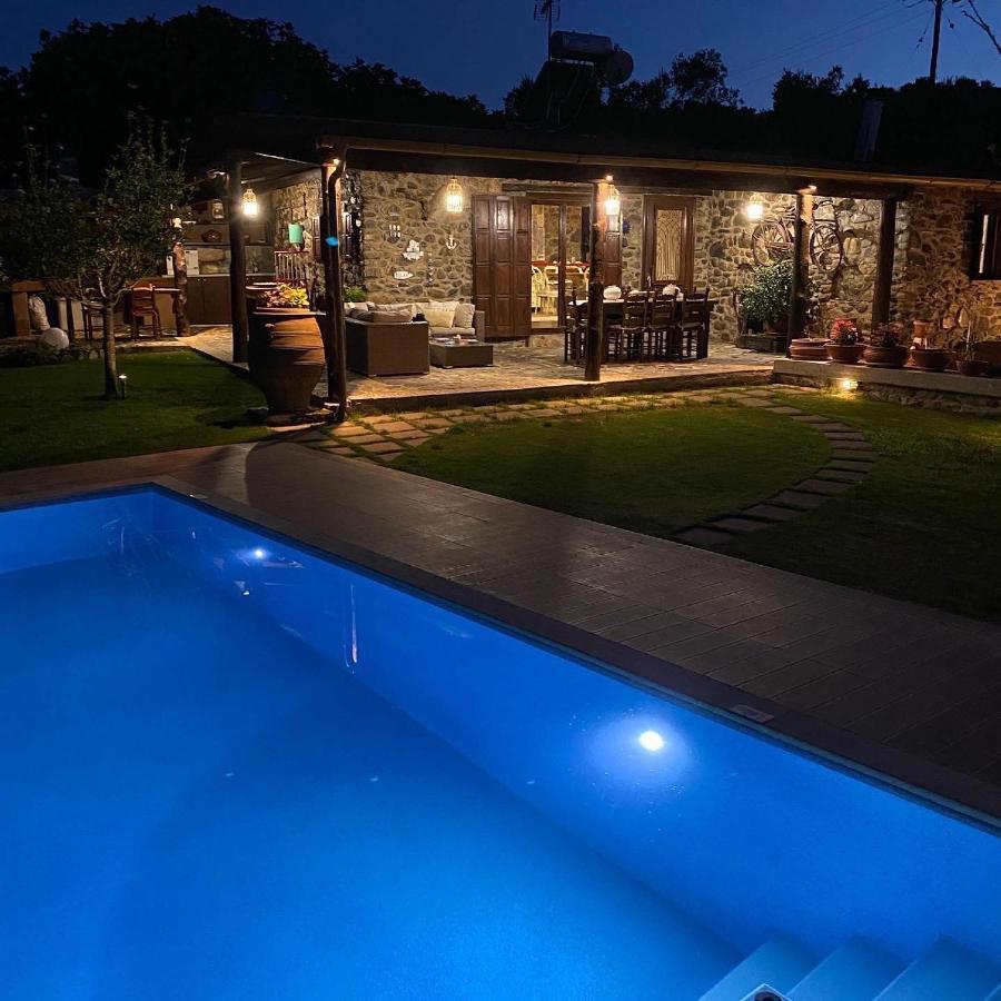 Villa Casa Avocado Tavronitis Екстериор снимка