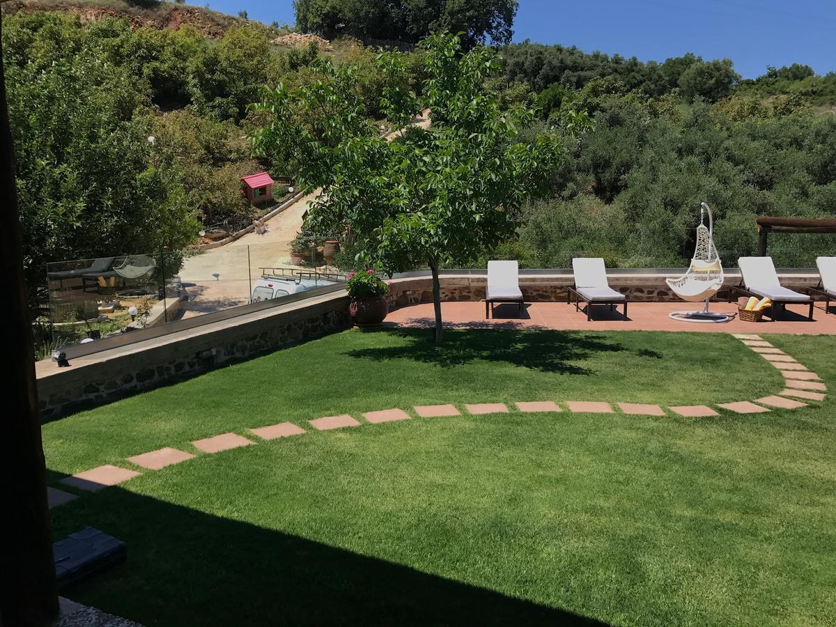 Villa Casa Avocado Tavronitis Екстериор снимка