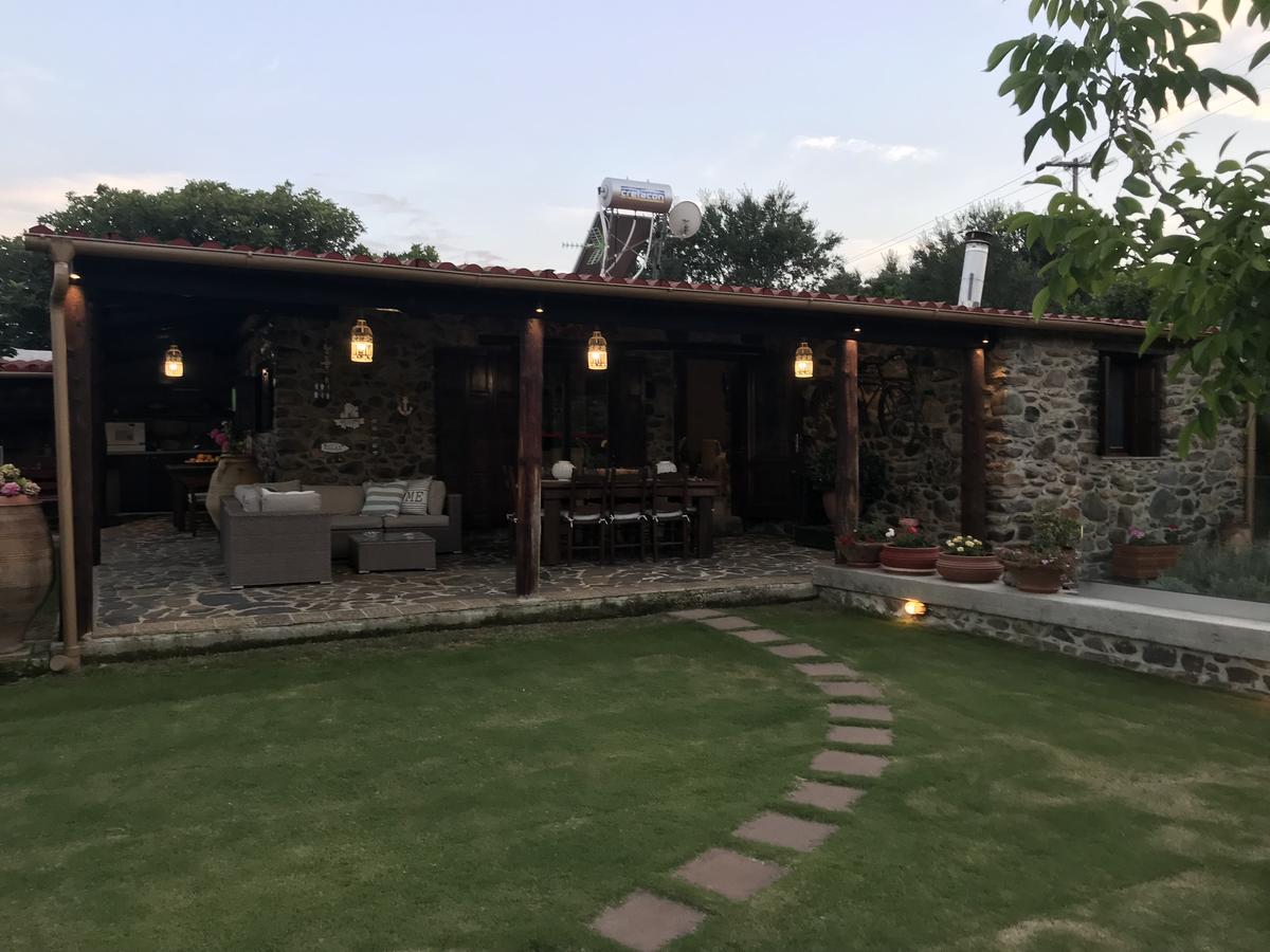 Villa Casa Avocado Tavronitis Екстериор снимка
