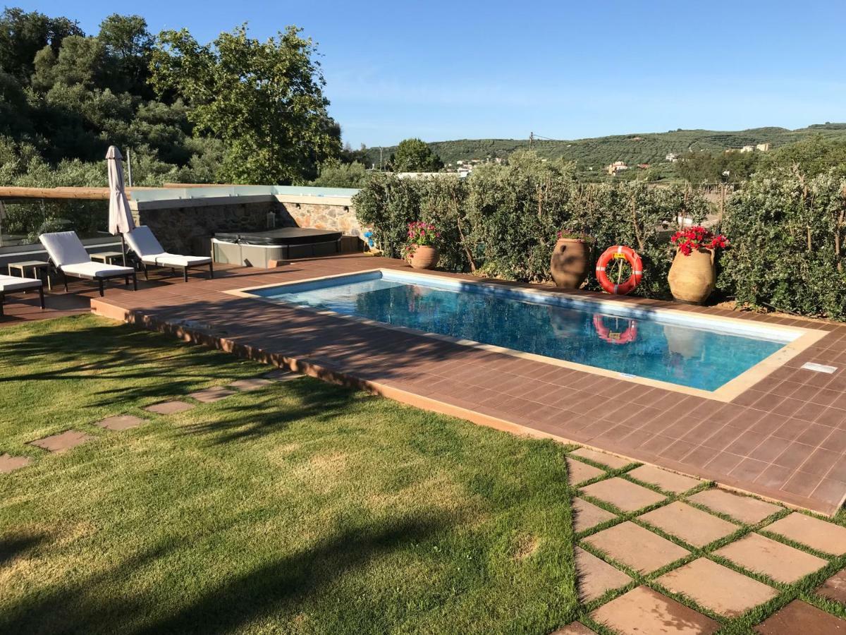 Villa Casa Avocado Tavronitis Екстериор снимка